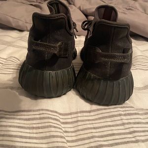 Yeezy Boost V2 with box
